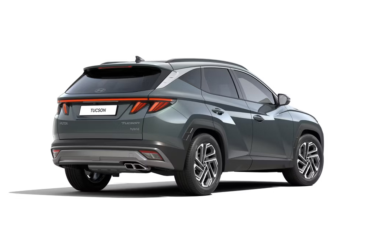 grüner Tucson von hinten