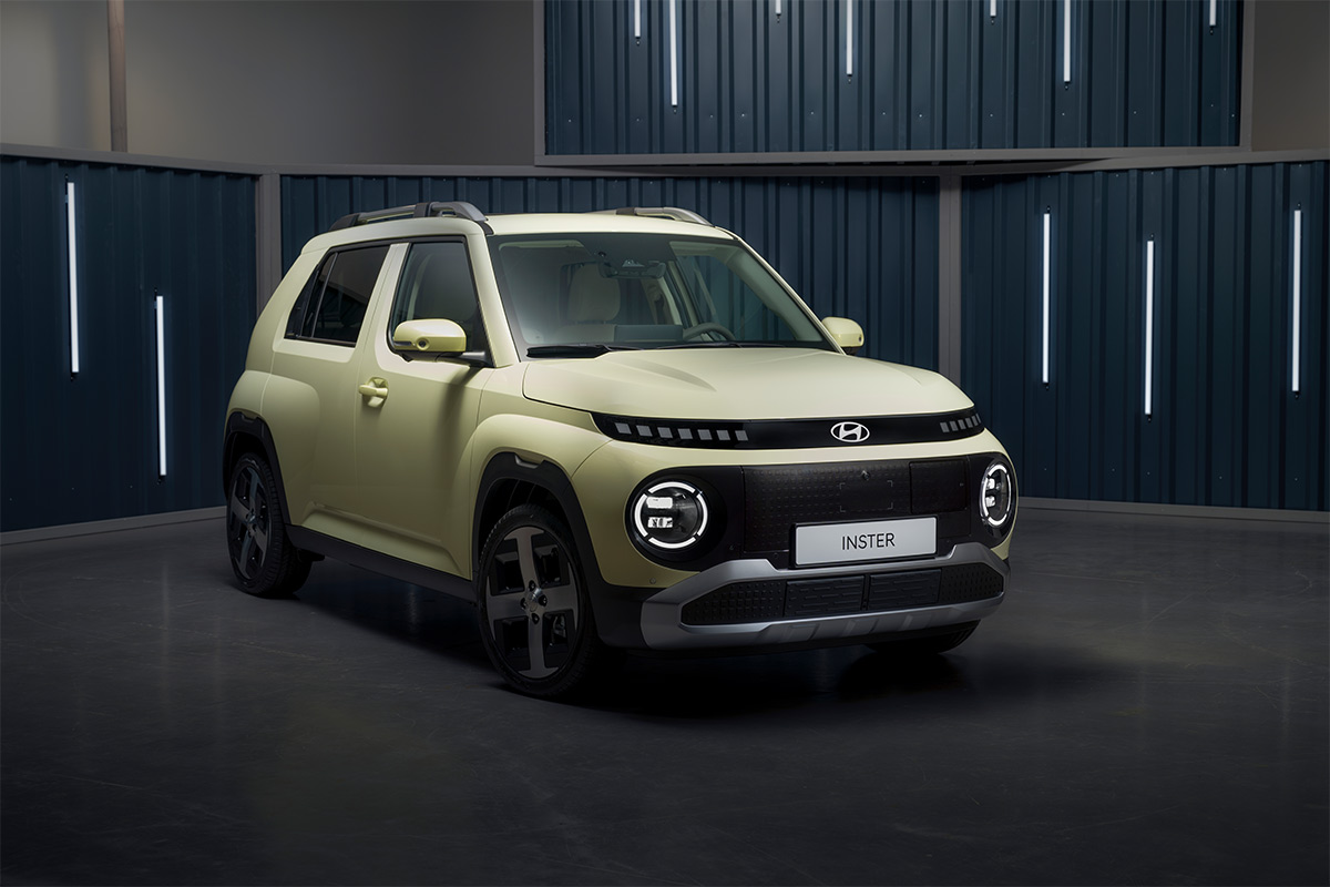 Gelber Hyundai Inster